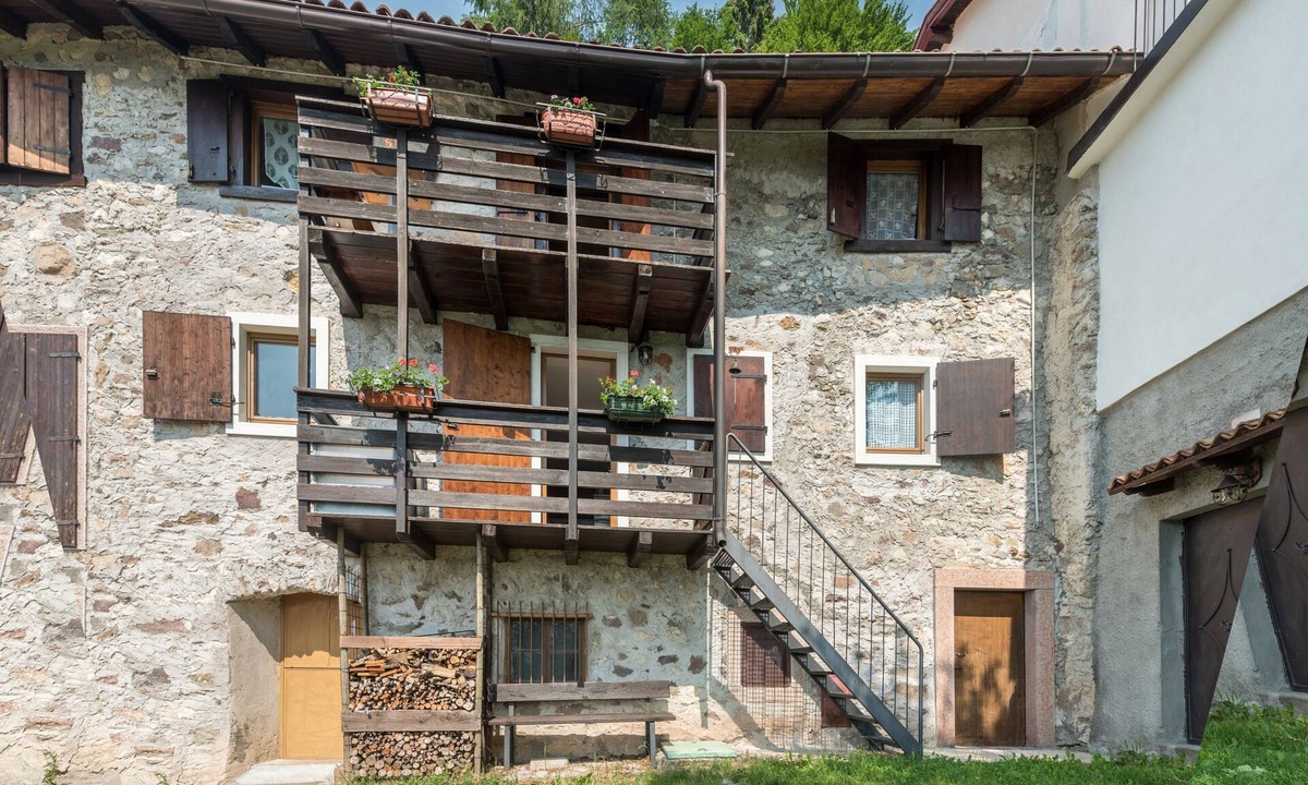 Bolognano-Vignole Apartment | BaitaVelo – Exclusive Couples’ Retreat on Monte Velo - Adults Only