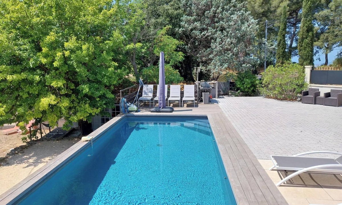 Saint-Cyr-sur-Mer House | Bastide 8 persons near the sea 4 bedrooms, swimming pool, billiard, bollard, piano. 5*