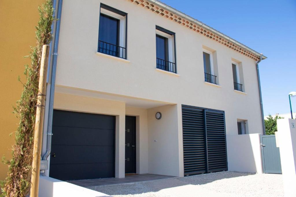 La Fare-les-Oliviers Bed & Breakfast | BASTIDE 9