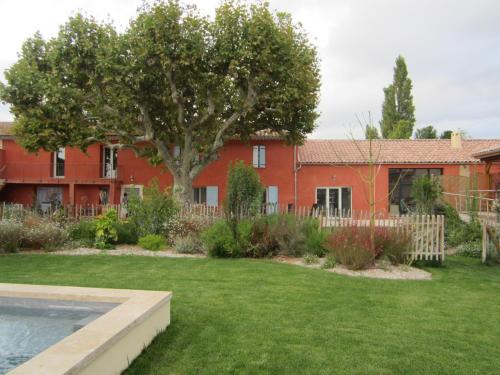 Salon-de-Provence Bed & Breakfast | BASTIDE DES MARTELIERES