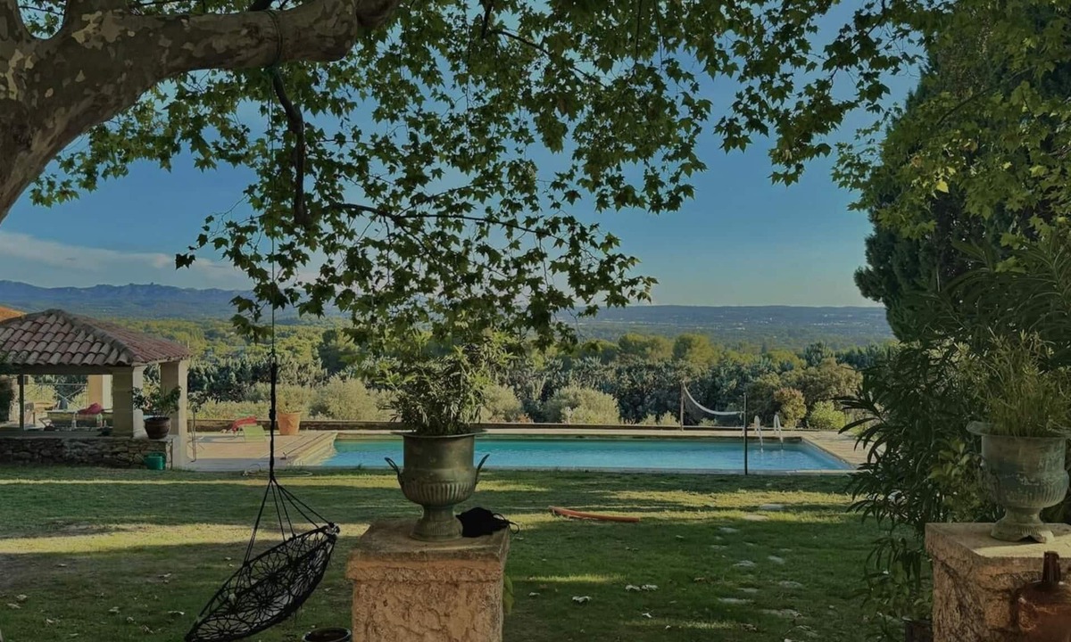 Aix-en-Provence House | Bastide Familiale with Swimming Pool, Tennis, & Pétanque - Aix-en-Provence