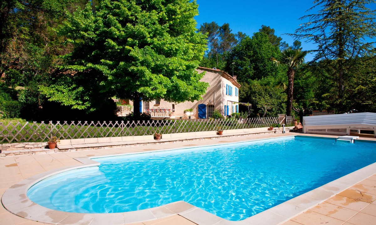 Salernes House | Bastide in Salernes with heated swimming pool, private tennis court in the countryside.
