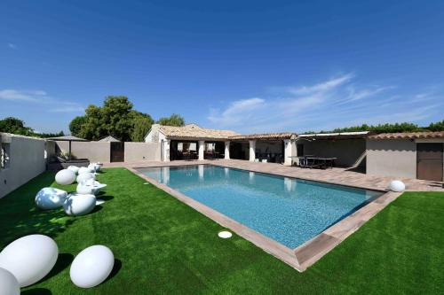 Caumont-sur-Durance House | Bastide neuve en Provence