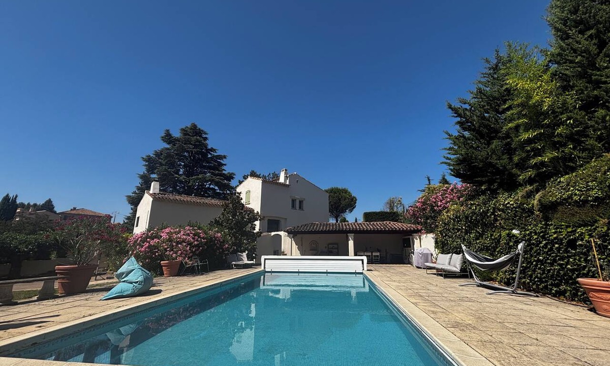 Aix-en-Provence Villa | Bastide provençale - Private pool 11m - Air conditioning - Pizza oven - Aix 5min
