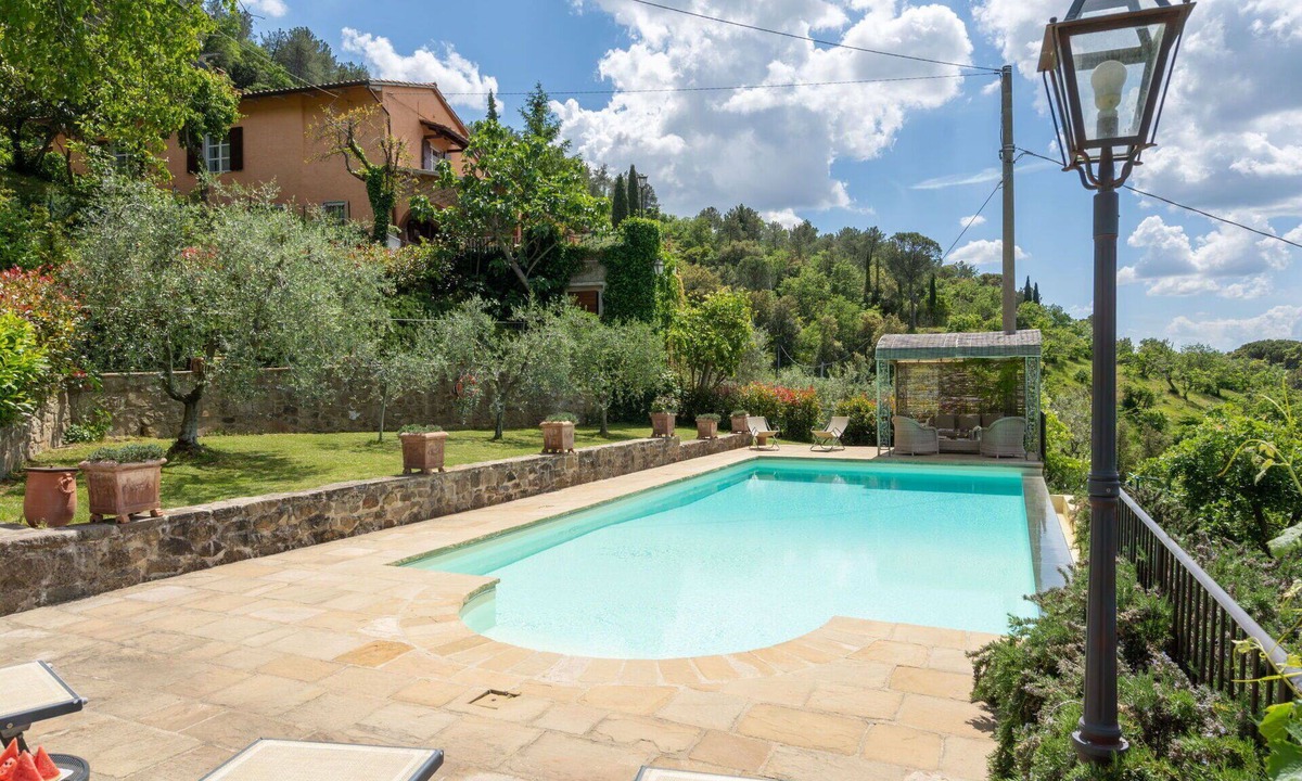 Castiglion Fiorentino House | Beautiful private villa for 6 people with WIFI, private pool, TV, patio and pets allowed