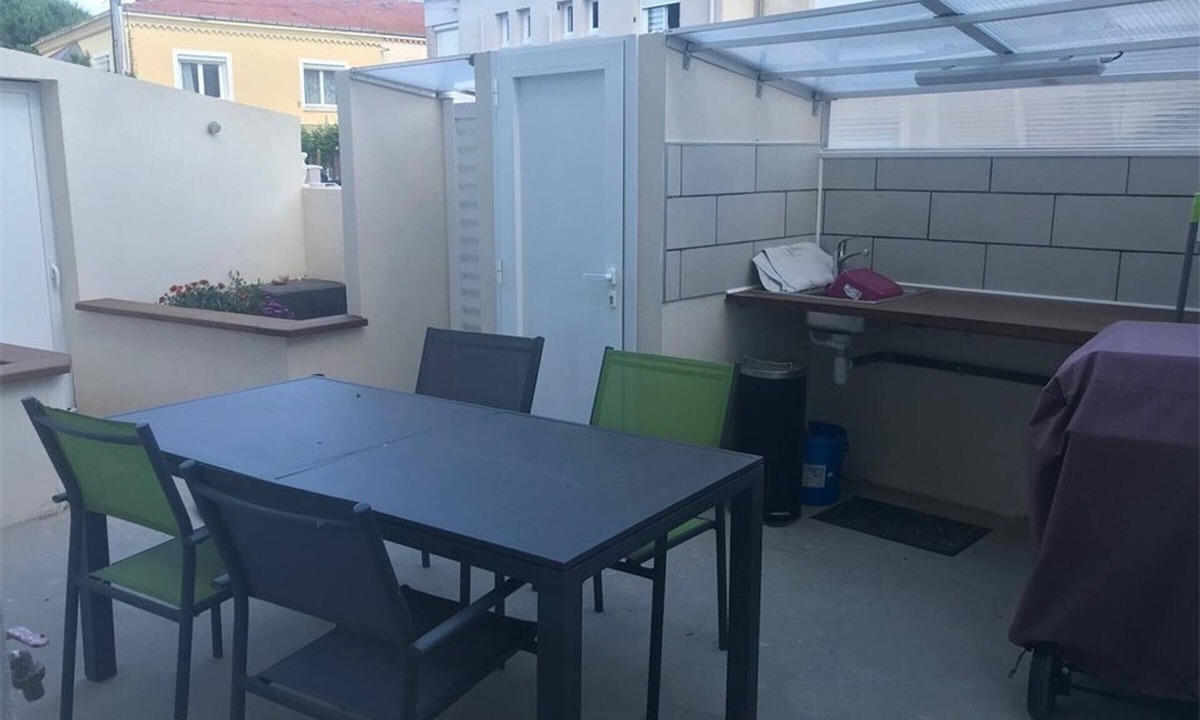 Valras-Plage Apartment | Beautiful Apartment in City Center, 6 Guests, Terrace, Parking, 400m to Beach