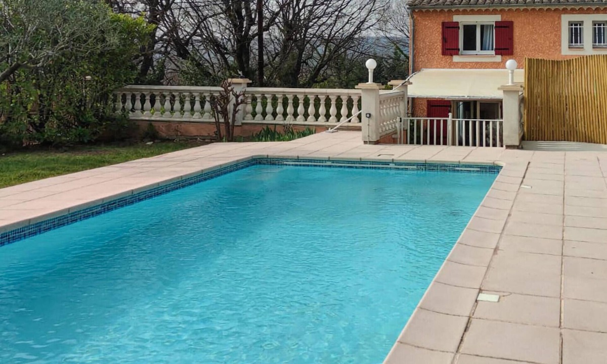 Saint-Quentin-la-Poterie House | Beautiful home in St-Quentin-la-Poterie