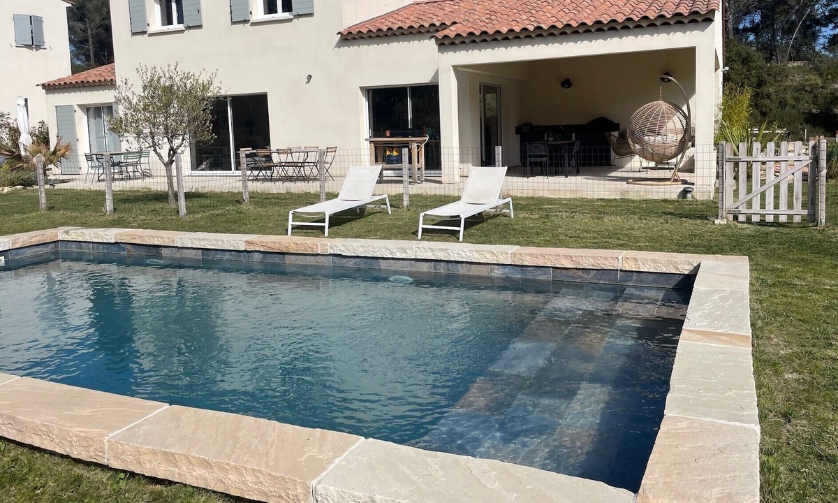 Bouc-Bel-Air House | Beautiful house with garden and pool
