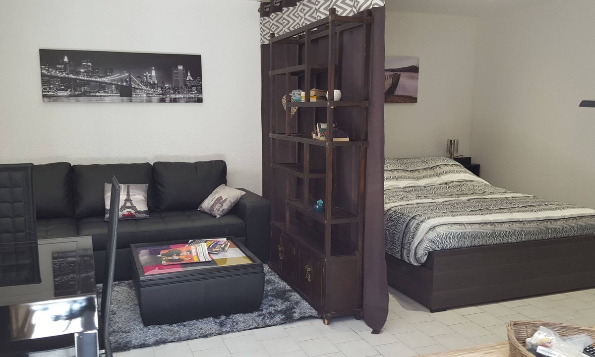 Greoux-les-Bains Apartment | BEAUTIFUL STUDIO OF 40 M² IN FRONT OF THERMAL ESTABLISHMENT