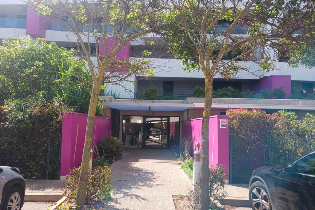 Palavas-les-Flots Apartment | Beautiful T2 with pool - near beach