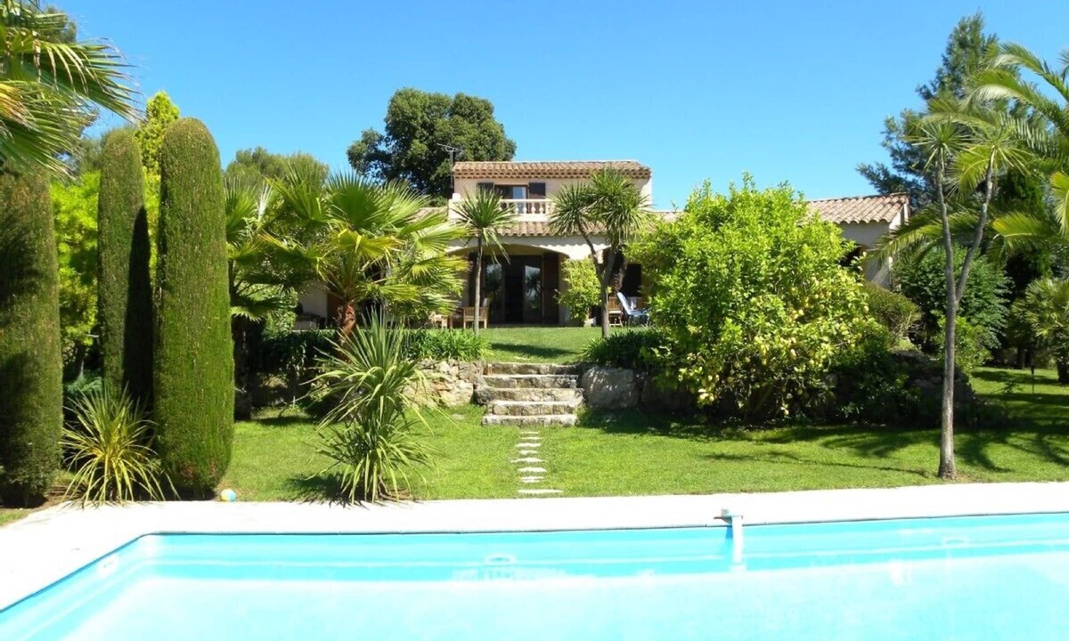 Roquefort-les-Pins Villa | Beautiful villa with pool in stunning secluded gardens, on private domain