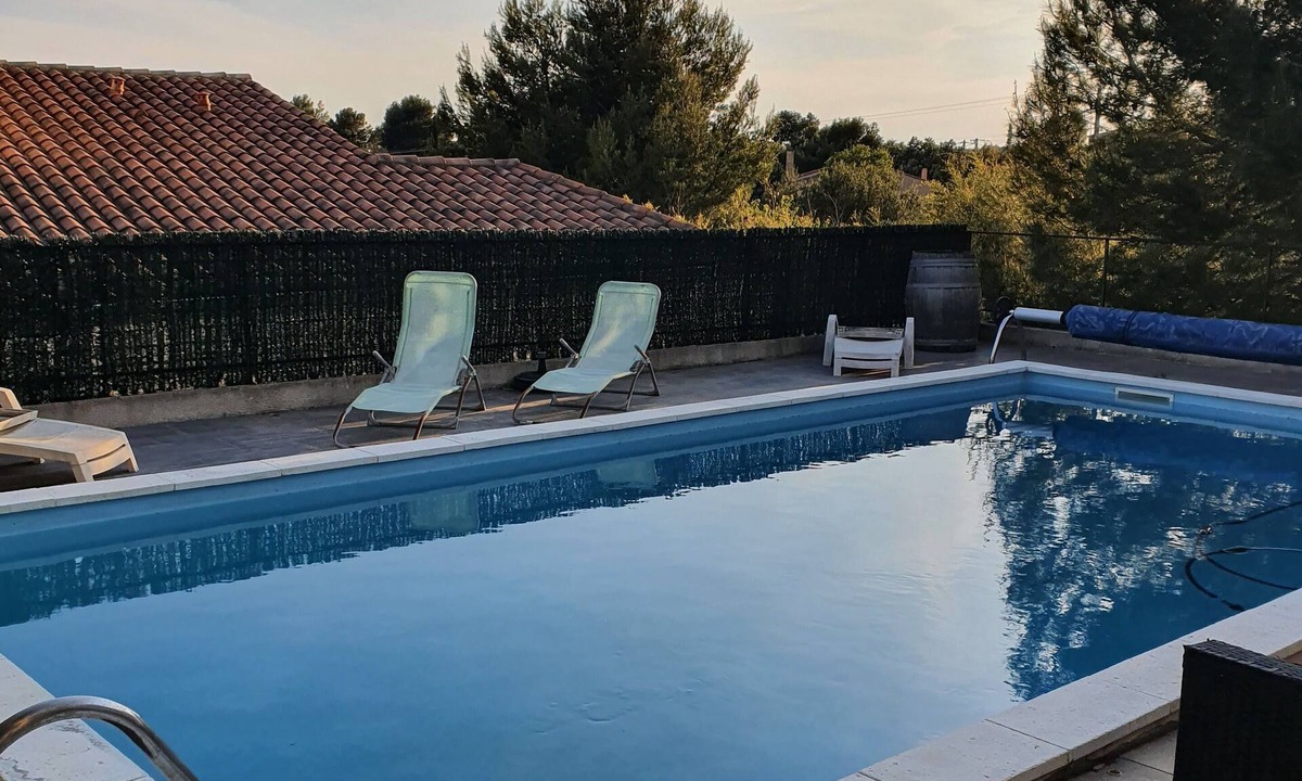 Aramon Villa | Beautiful villa with pool