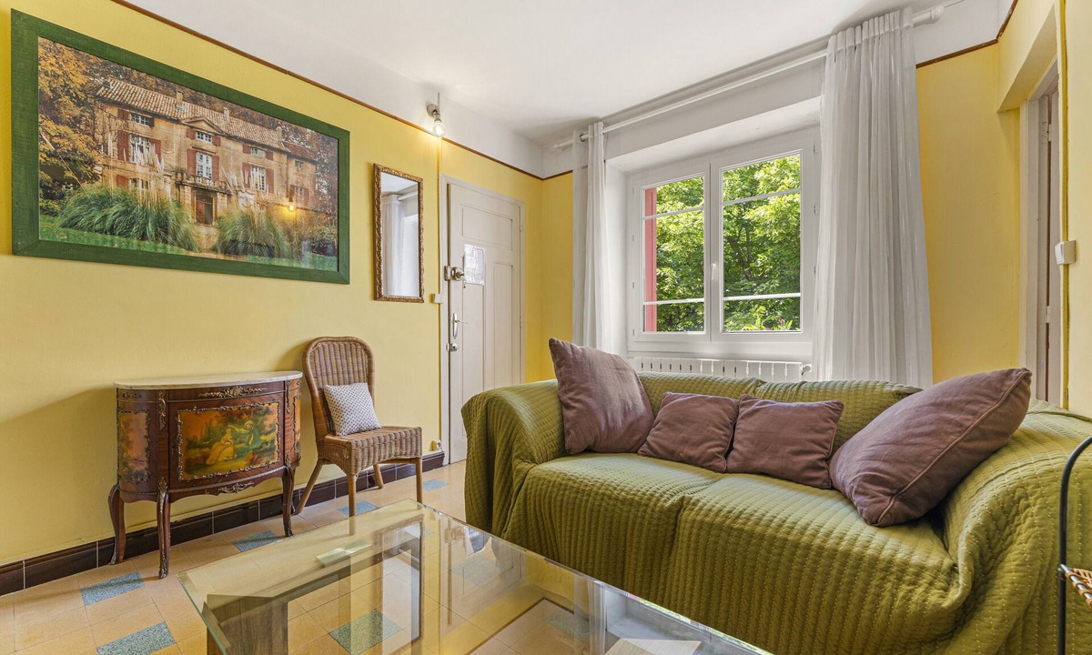 Vezenobres Apartment | Bed and Breakfast 'Mas Abicou - Alma' with Shared Pool, Private Terrace and Wi-Fi