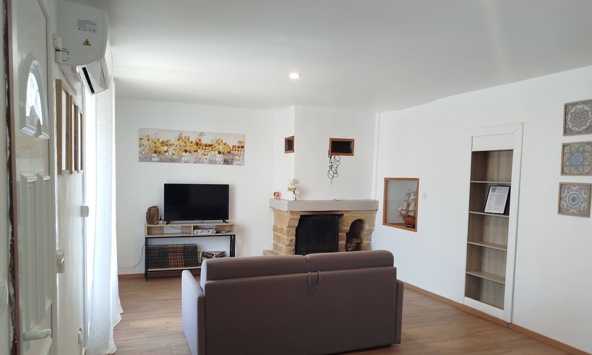 Marseillan House | Between pond and sea air conditioning and spa. An unforgettable stay in Marseillan - Rated 3*.