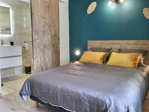 Istres Apartment | Bleu Lavande 1 - Appartement cosy ambiance village