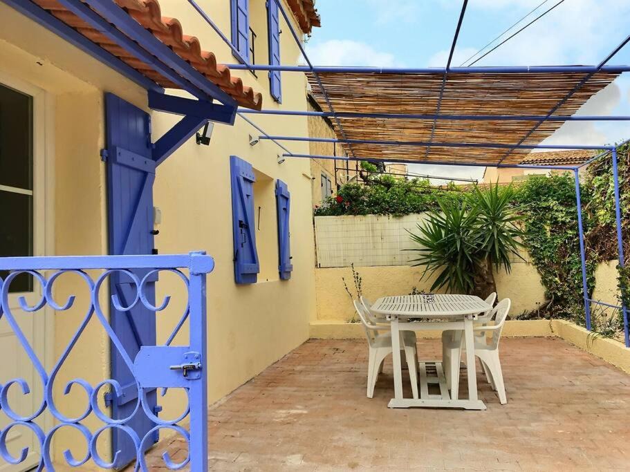 Istres Apartment | Bleu Lavande - Coquet appartement ambiance village