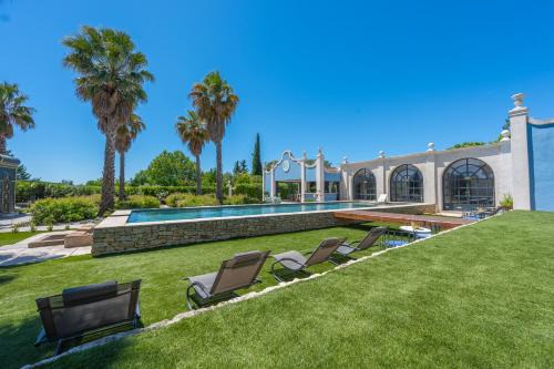 Aix-en-Provence House | Blue Palm Provence Villa & Chambres