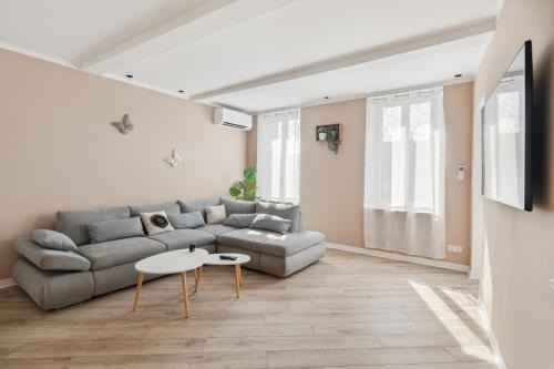 Vidauban Apartment | Cœur de Vidauban - Appt climatisé proche activités