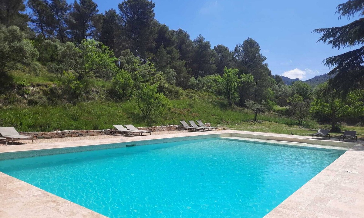 Simiane-Collongue Apartment | Cabanon with beautiful swimming pool in Provence between Aix en Provence and Marseille