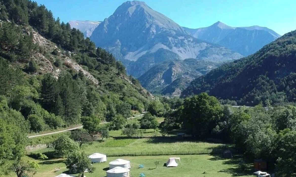 Prads-Haute-Bleone House | Camping 3 étoiles - ccbgchd