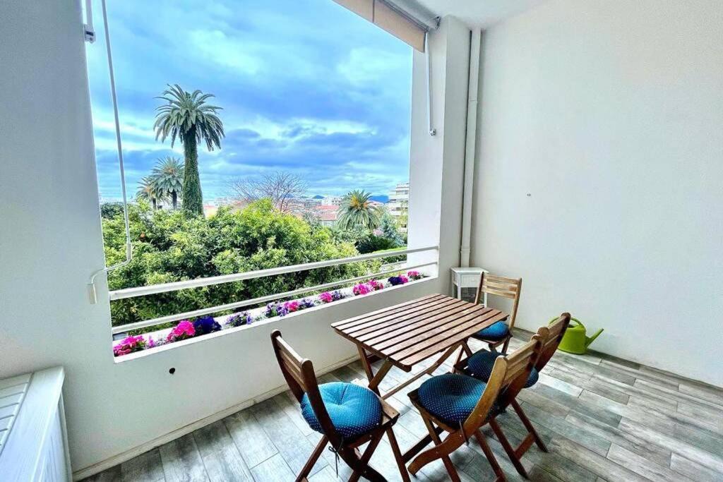 California - Pezou Apartment | Cannes Le Gallia
