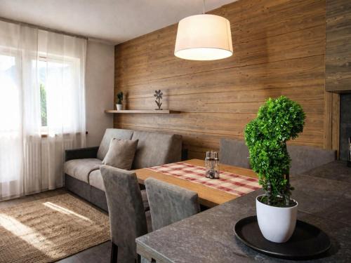 Dosso Veronza Apartment | CASA IBEX - Residence Veronza con piscina, Dolomiti Affitti