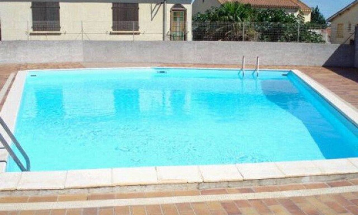Valras-Plage Apartment | Central 2BR Apartment with Pool, Sleeps 6, Near Beach and Shops