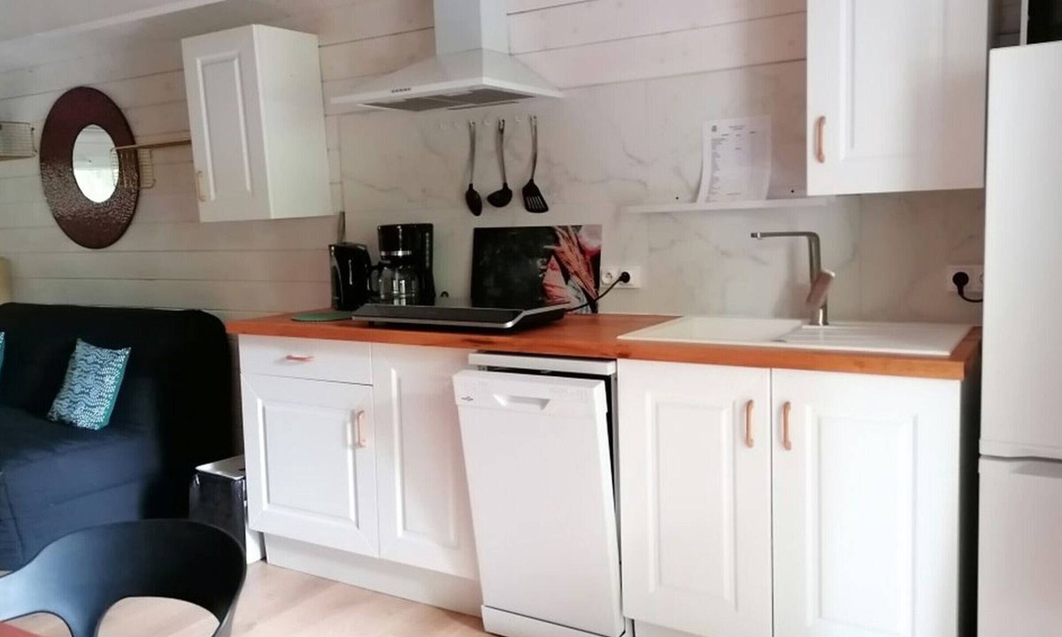 Paluds de Noves Ski Chalet | Chalet air-conditioned pets welcome - 5 guests