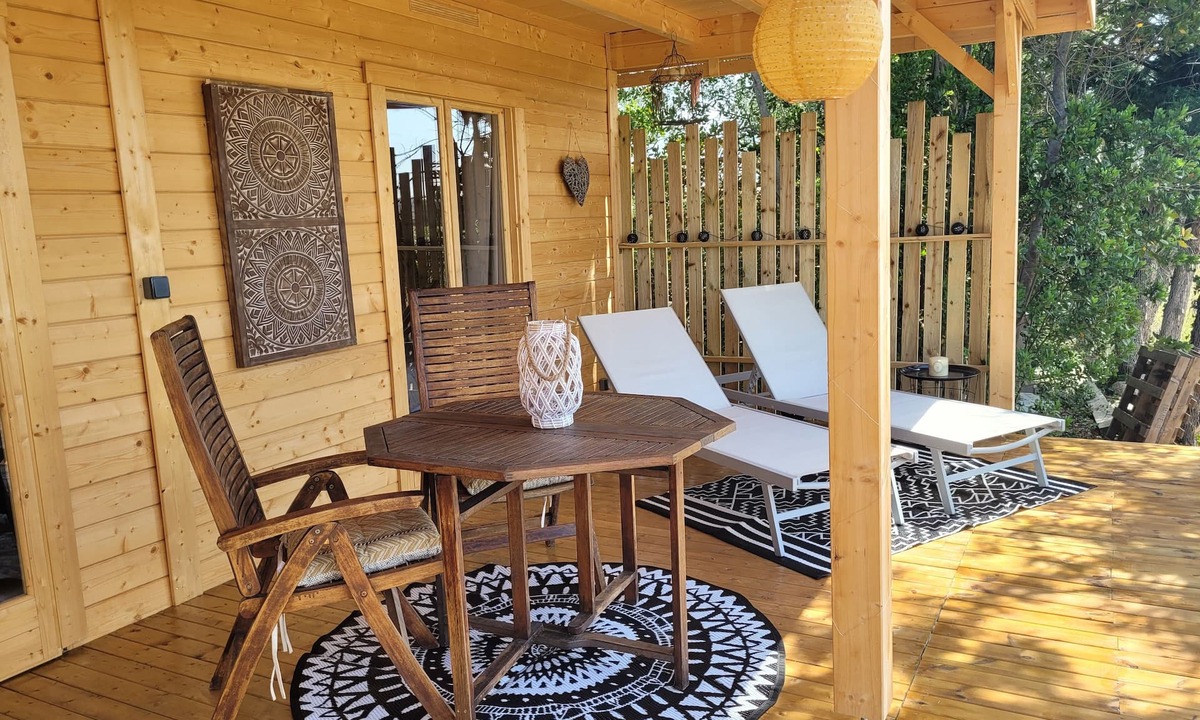 Tarascon Ski Chalet | Chalet au Cœur des Vignes et vue sur les Alpilles
