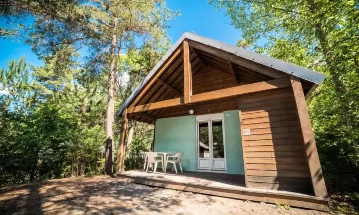 Meolans-Revel Ski Chalet | Chalet B - sleeps 6