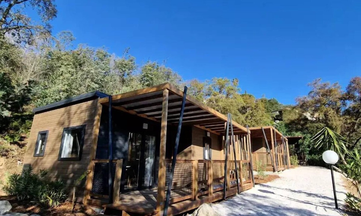Mandelieu-La-Napoule Ski Chalet | Chalet Mimosa 2 bedrooms 4 people