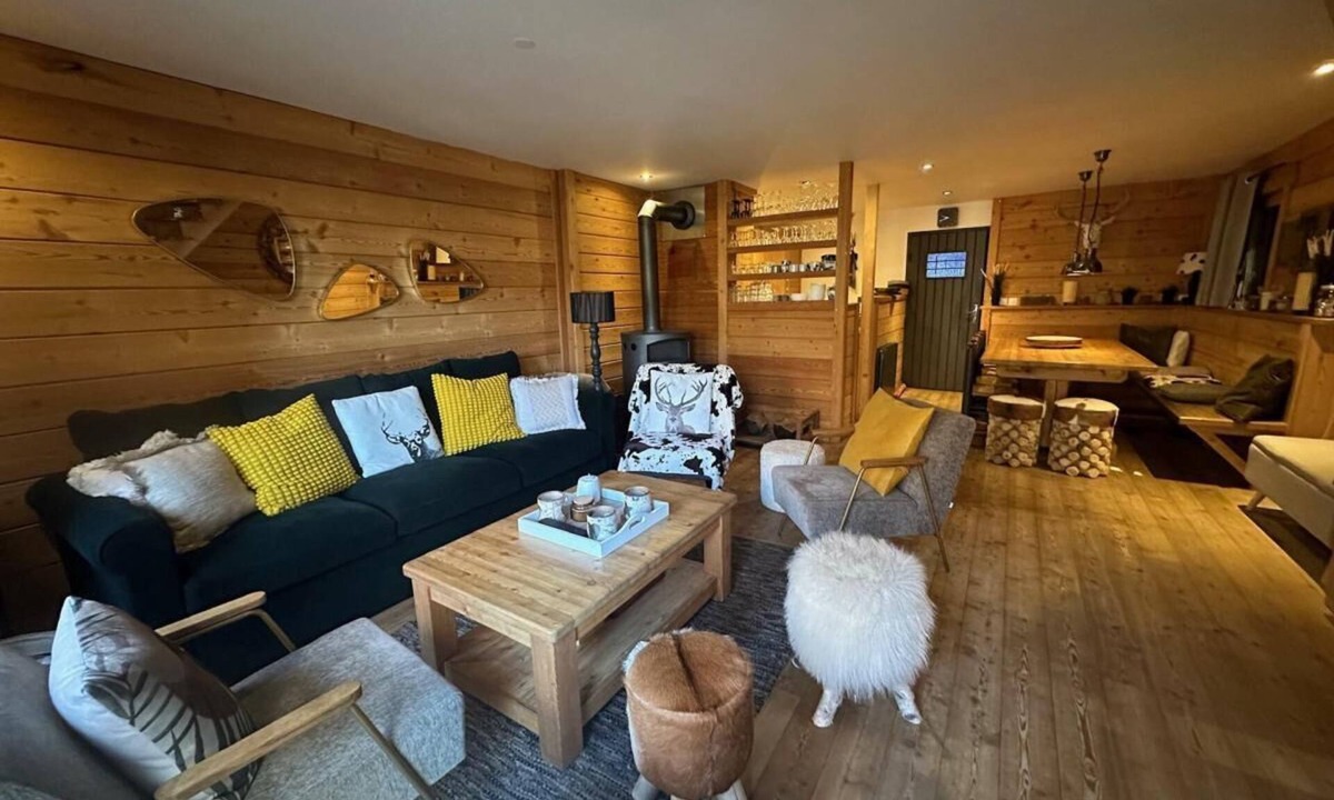 Les Claux Ski Chalet | Chalet, terrace, fireplace or stove, tv, 150m², Vars