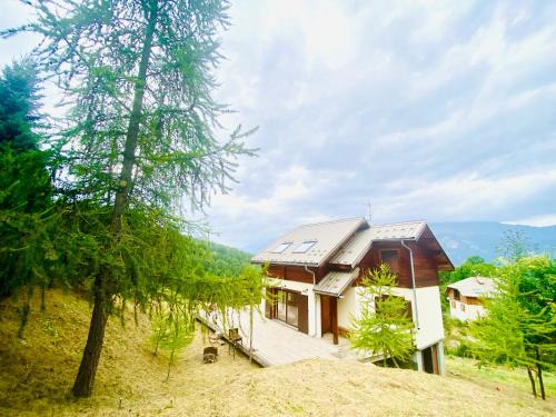 Le Super-Sauze Ski Chalet | chalet tout en bois au Sauze