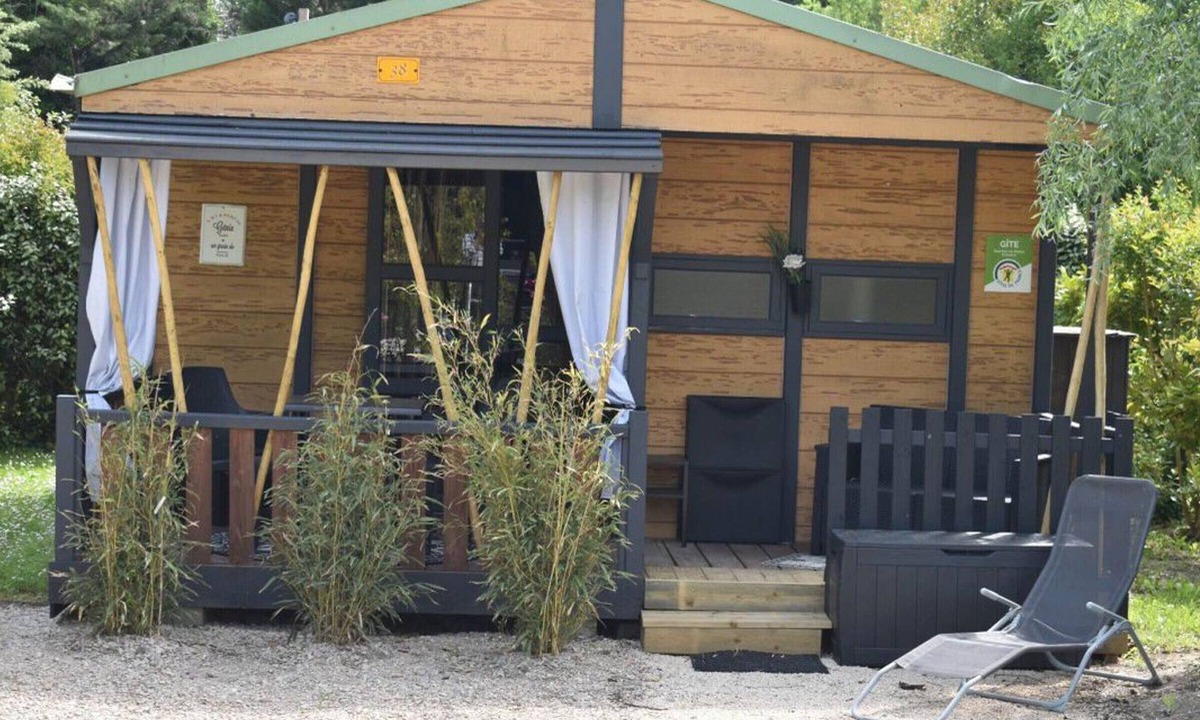 Paluds de Noves Ski Chalet | Chalet with AC, TV - 2 guests