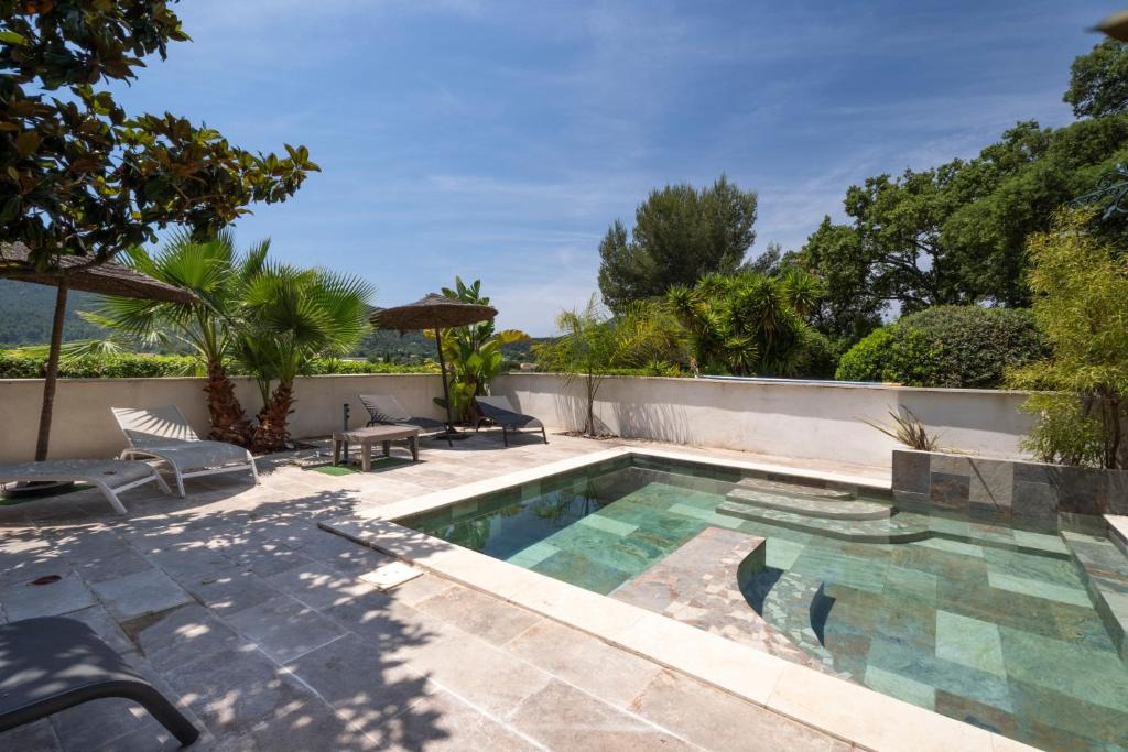 Hyeres Bed & Breakfast | Chambres D'hôtes - Le Mas Du Rocher