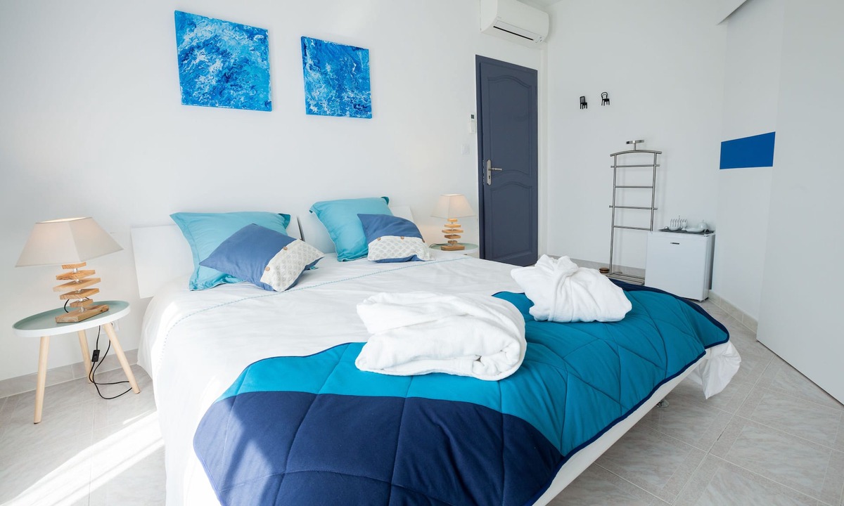 Grezan Bed & Breakfast | Chambres d'hôtes Les villas du triangle