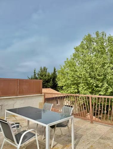 Arles Apartment | Charmant appartement à la campagne