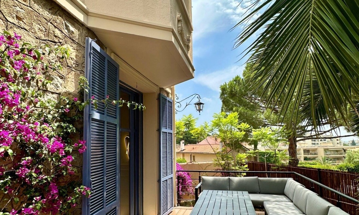 Carnot Villa | Charming 1900's Luxury Villa with Pool