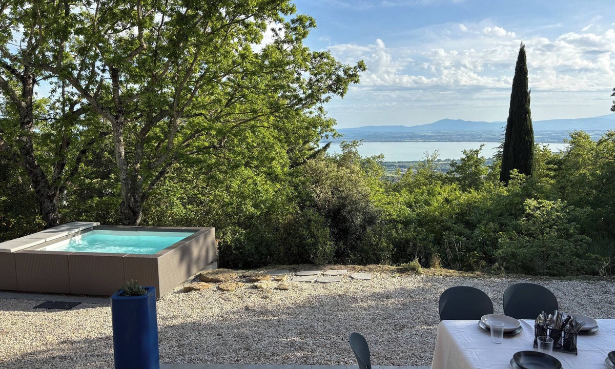 Tuoro sul Trasimeno Cottage | Charming 3-bedroom cottage with lake view