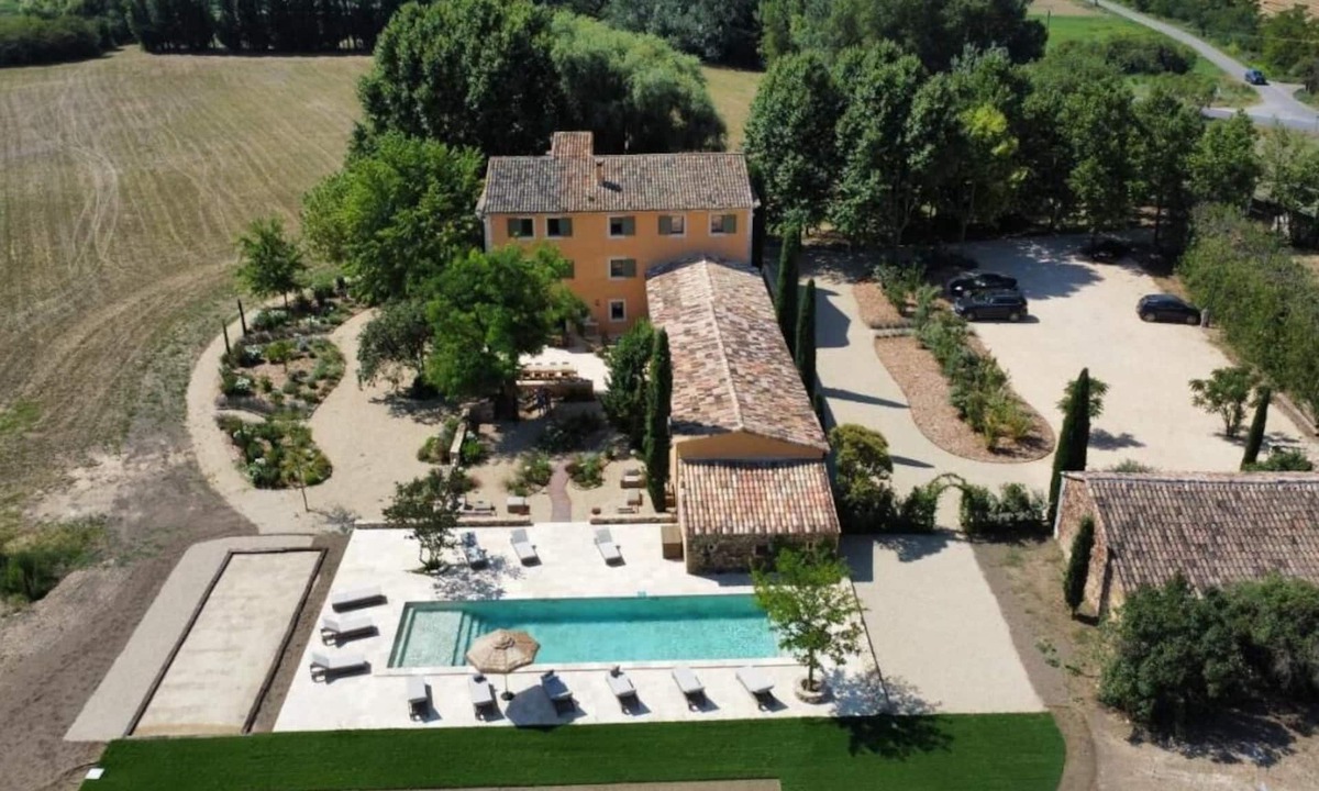 Roussillon House | Charming 650m2 air-conditioned bastide 3 minutes from Roussillon.