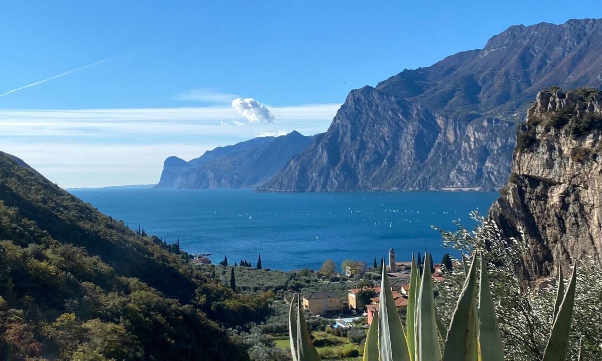 Nago-Torbole Apartment | Charming apartment with studio in the historic old customs house in Nago-Torbole.