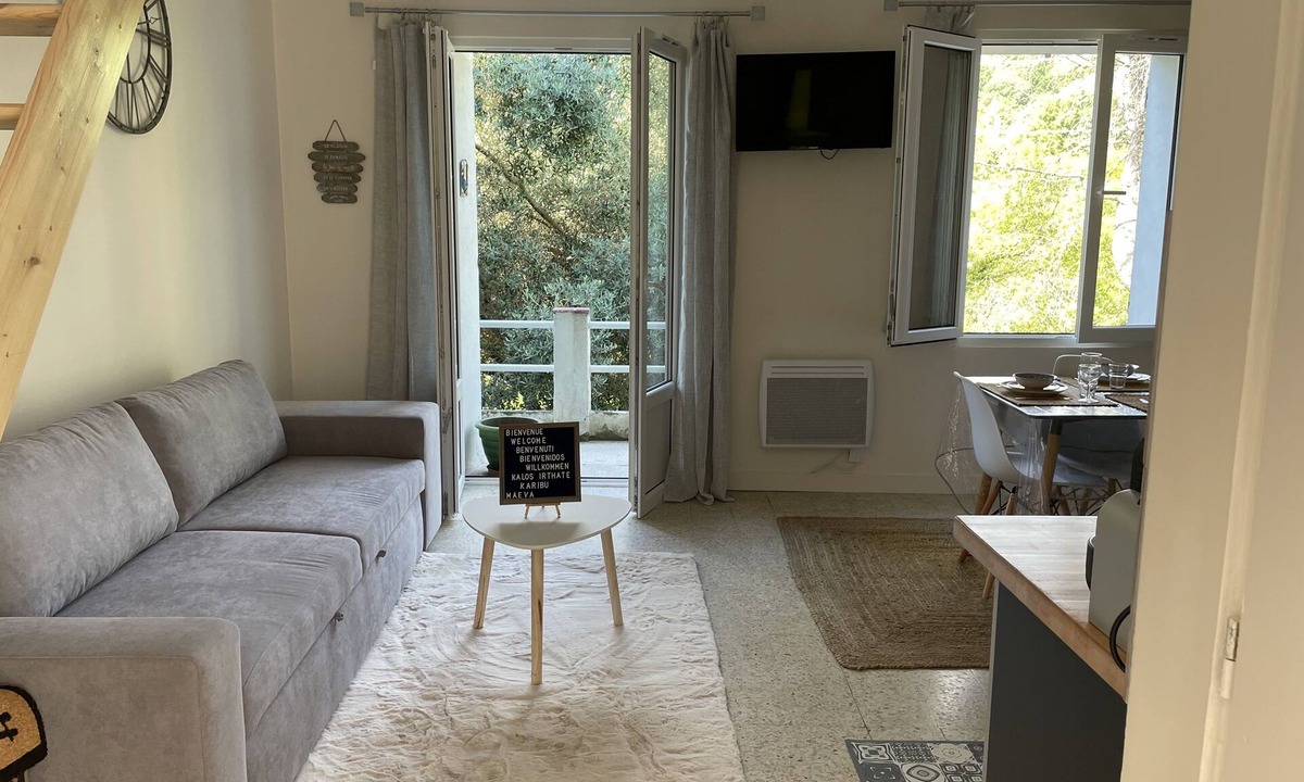 Tourrettes-sur-Loup House | Charming Duplex near Rivière du Loup