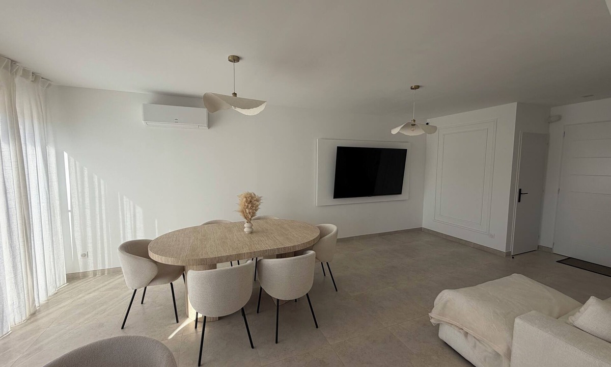 Rocbaron Condo | Charming house 20 minutes from the beach
