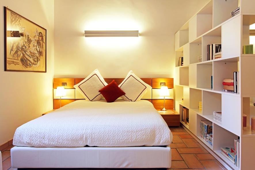 Rione IV Campo Marzio Apartment | Charming Private Flat Spanish Steps