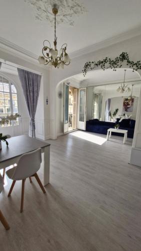 Gambetta Apartment | Chateauneuf