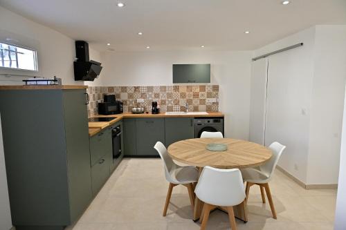 Montfrin Apartment | Chez béa et giany