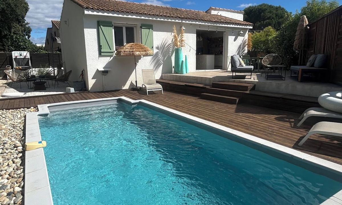 Perols House | Chic and bohemian villa with nature views, air conditioning, quiet setting, and a pool—near the sea and Montpellier