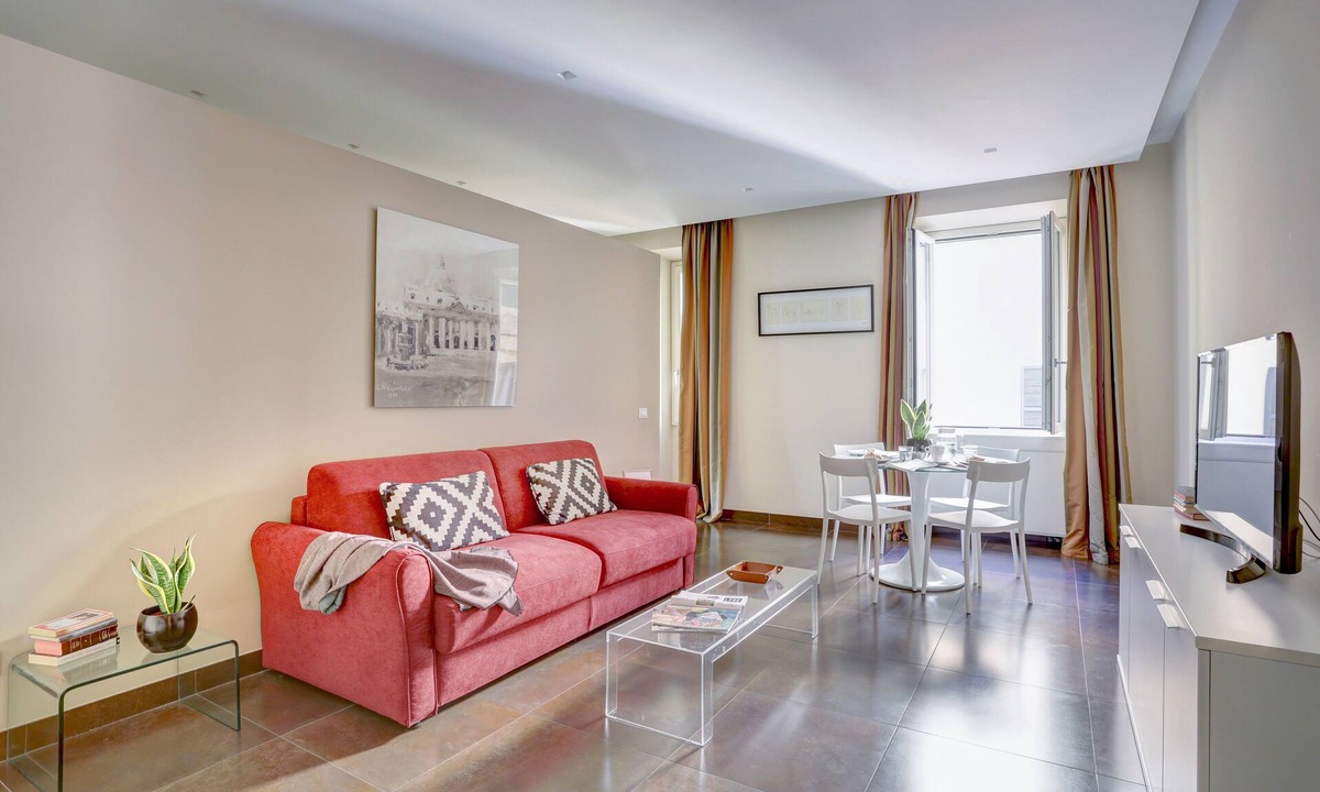 Monti Apartment | Colosseo Gardens - C3
