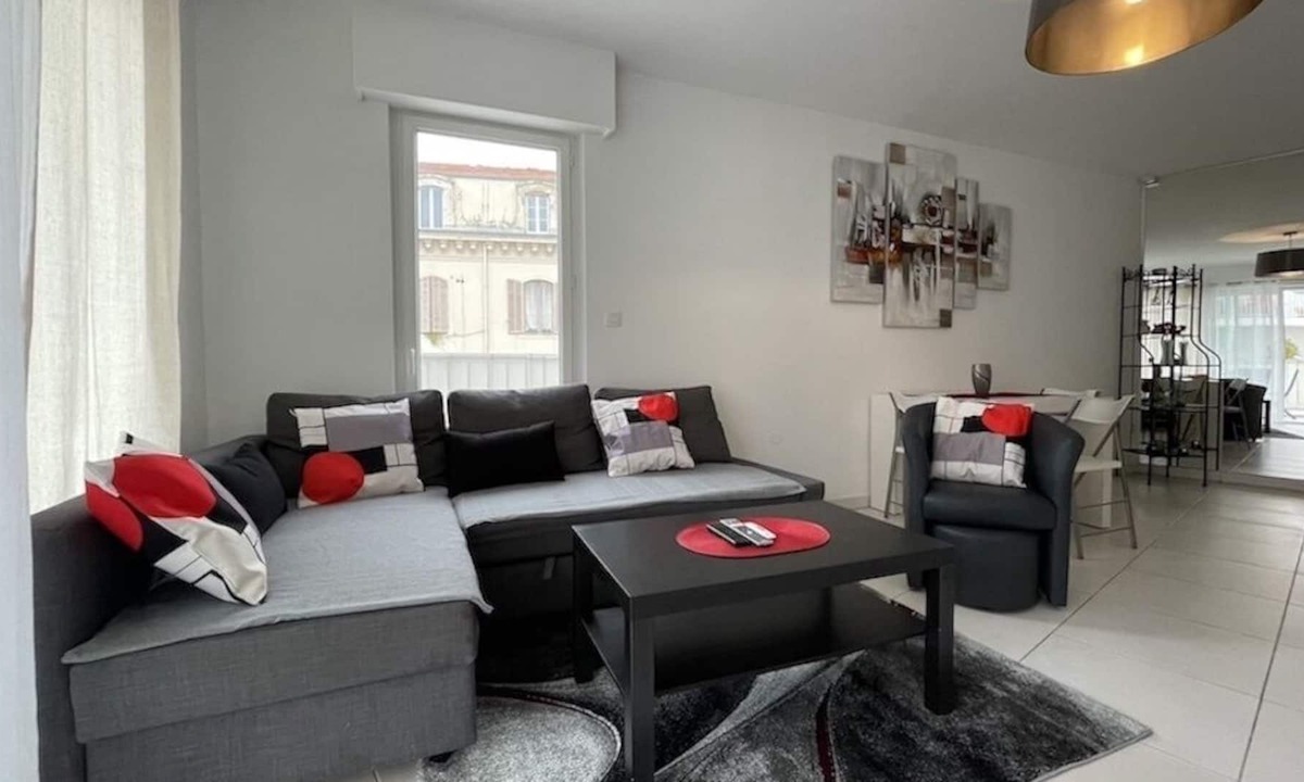 California - Pezou Apartment | Comfortable apartment in the center of Cannes - 2 rooms - Garage