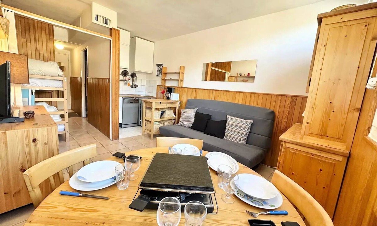 Les Claux Apartment | Comfortable Studio in the Heart of Vars